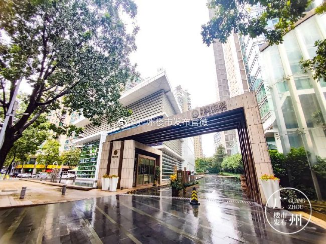 探案鉴伪，解梦窥心，由上海腾讯企鹅影视文化传播有限公司、北京国视大同文化传媒有限公司出品，厦门市影视产业服务中心联合出品，天津破浪影视传媒有限公司制作的民国悬疑探案剧《潜梦追凶》，将于12月8日起，腾讯视频全网独播，邀您入梦！探案喜剧《大侦探霍桑》海报预告双发而至，正式宣布定档2019年1月18日